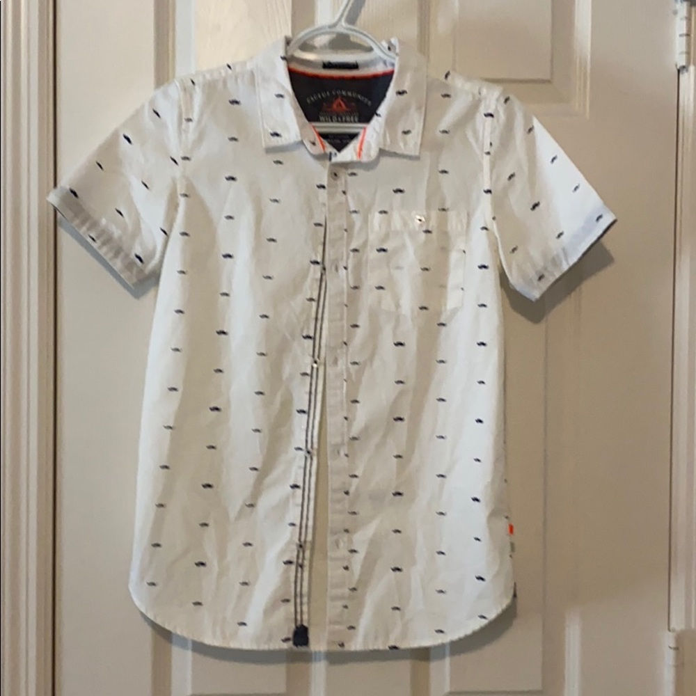 Shirts - Picture 7 of 9